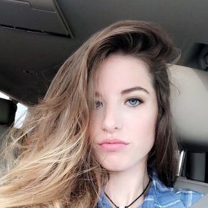 Meet your Posher, Madeline